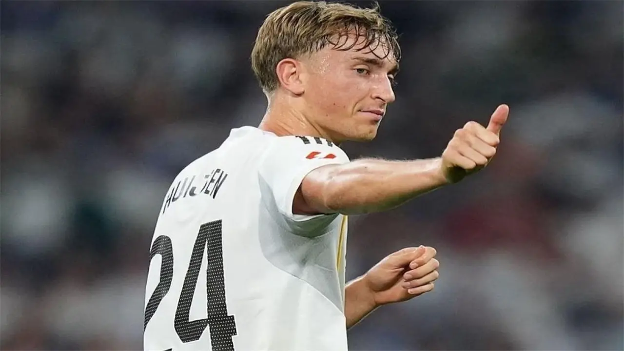 دين هويسن يعلق على طرد فالفيردي أمام أتلتيكو ويبحث حظوظ انضمامه للمنتخب